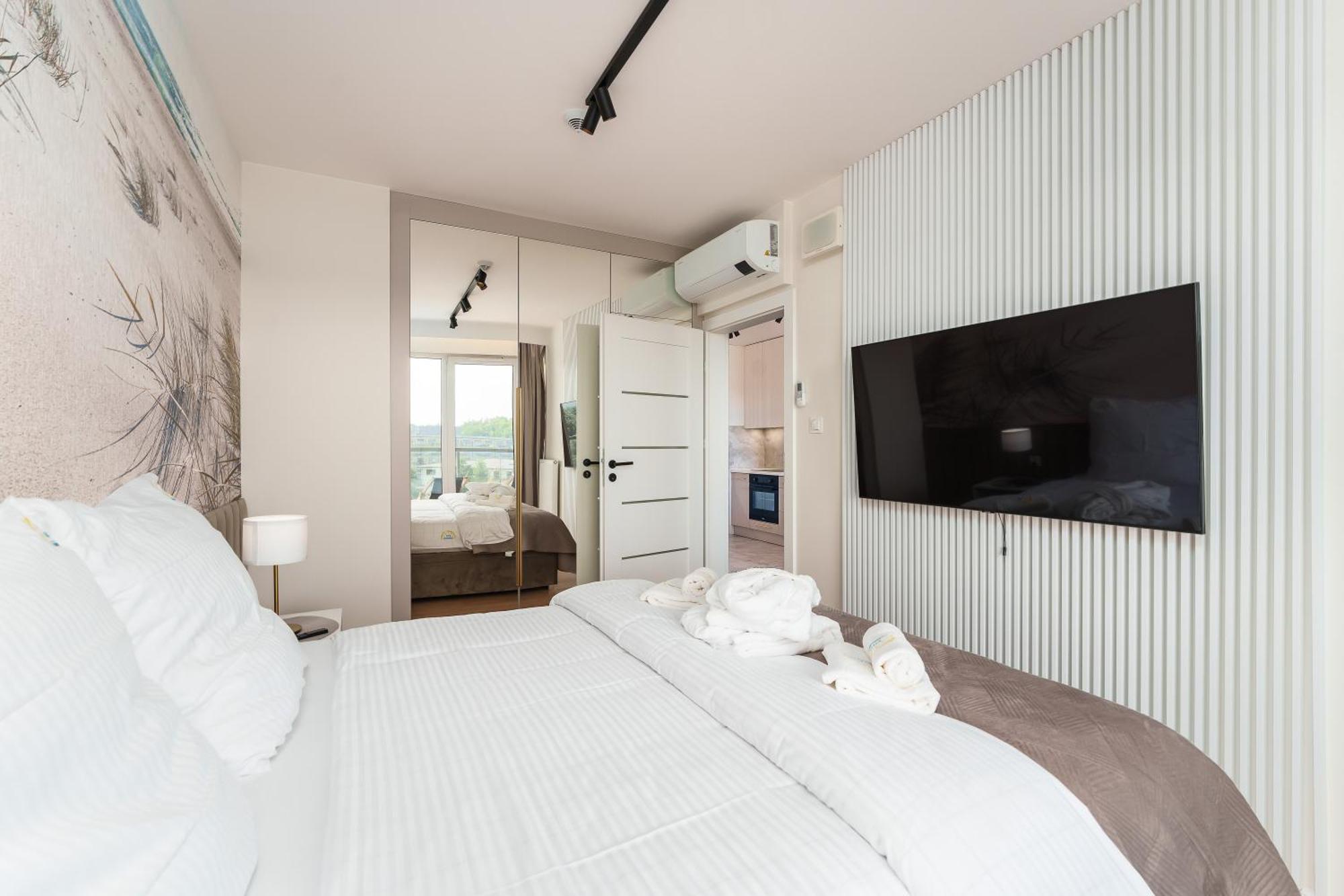 Apartament Delux Kasprowicza 20C Prywatny Parking Basen Sauna Oraz Silownia W Cenie Колобжег Екстериор снимка