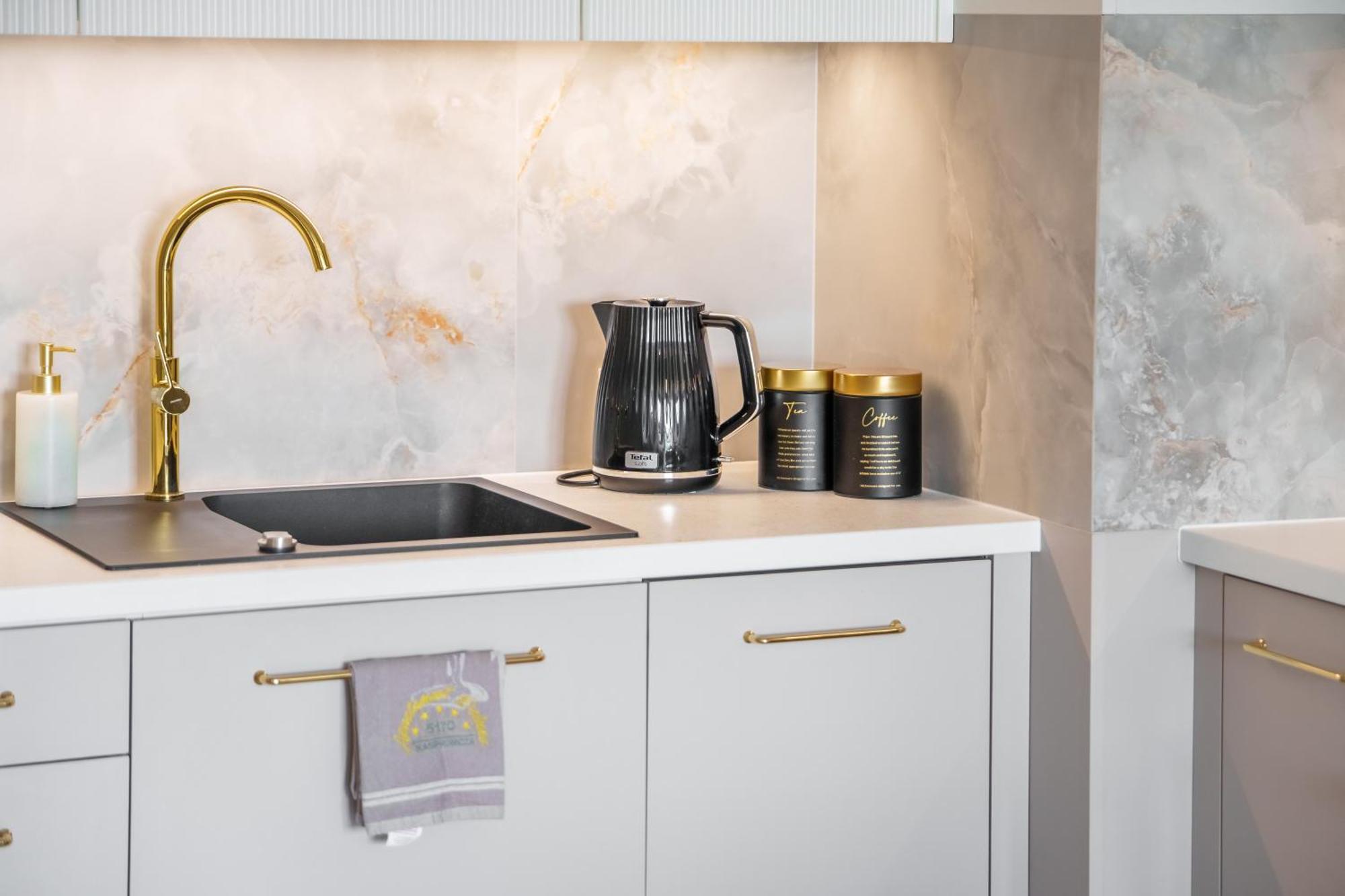 Apartament Delux Kasprowicza 20C Prywatny Parking Basen Sauna Oraz Silownia W Cenie Колобжег Екстериор снимка