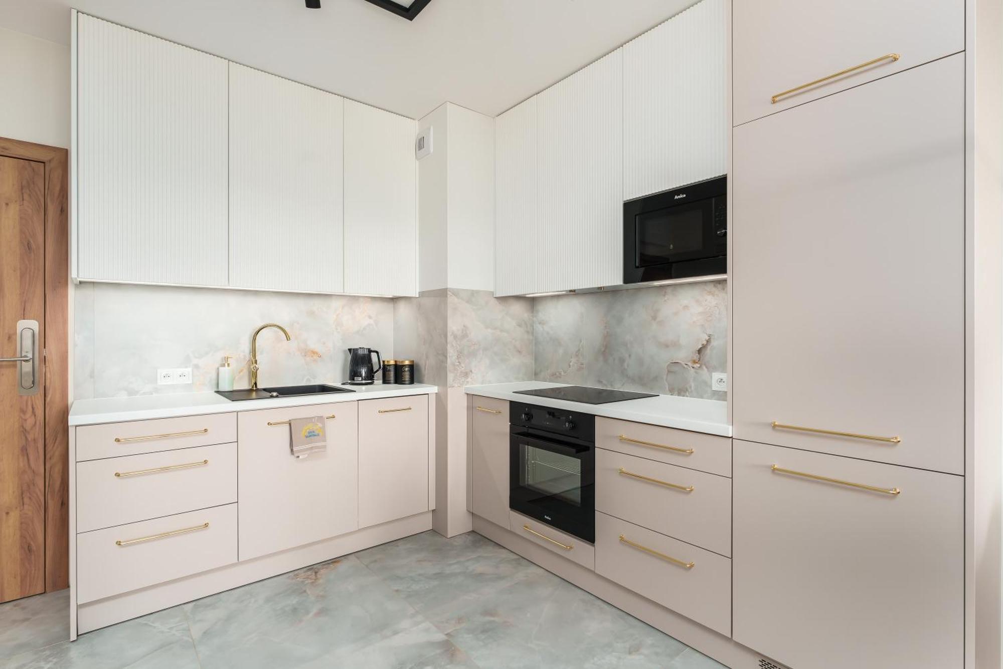 Apartament Delux Kasprowicza 20C Prywatny Parking Basen Sauna Oraz Silownia W Cenie Колобжег Екстериор снимка